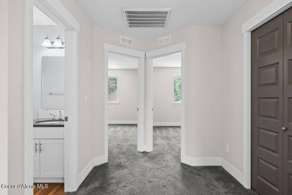 31500 North Tiara Lane, Athol, ID 83801