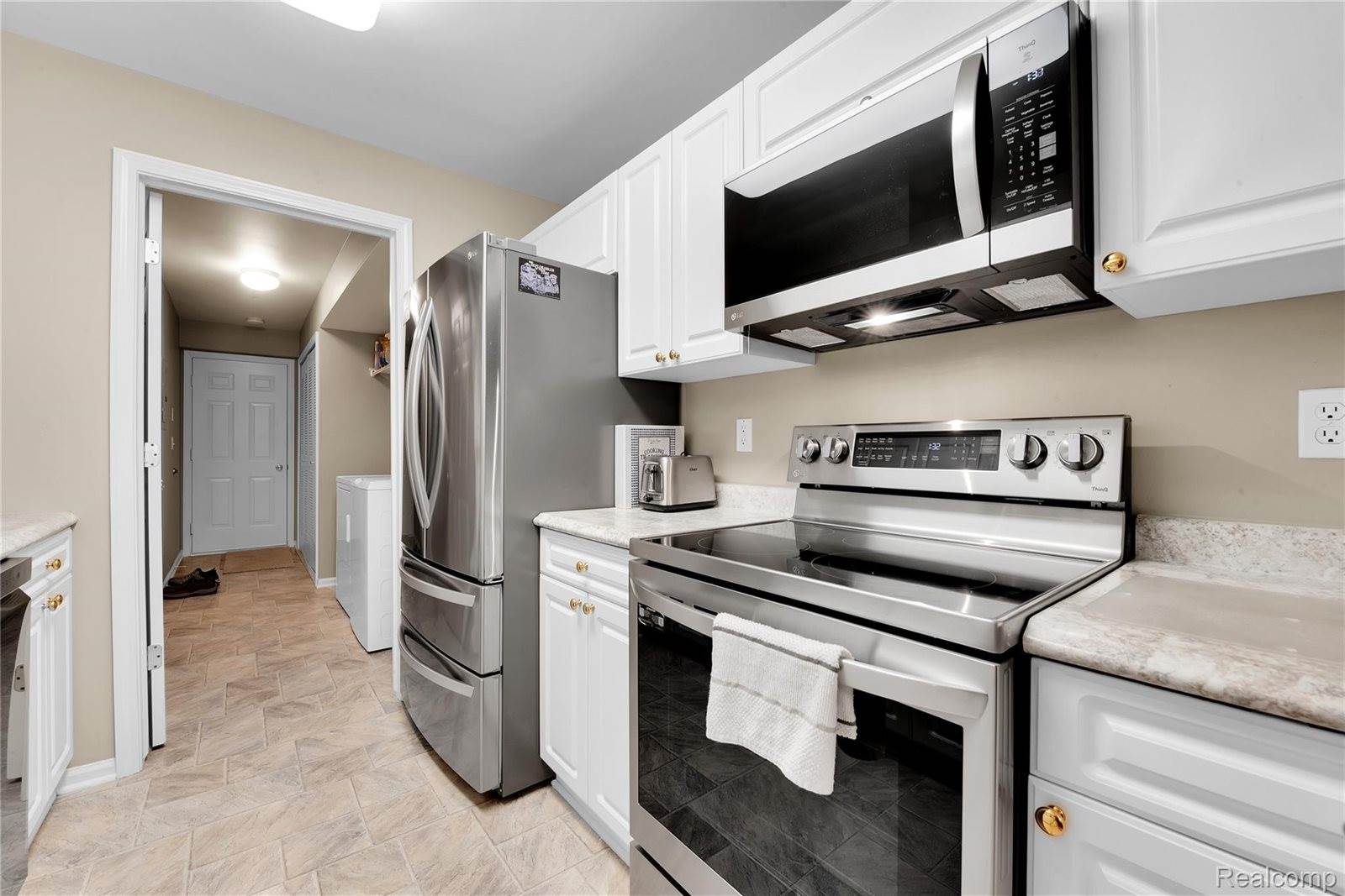 3388 Tremonte Circle North, RochesterCity_Oakland, MI 48306