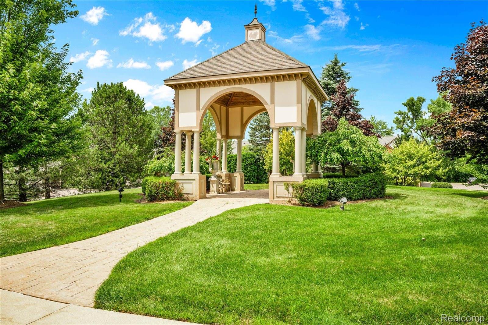 3388 Tremonte Circle North, RochesterCity_Oakland, MI 48306