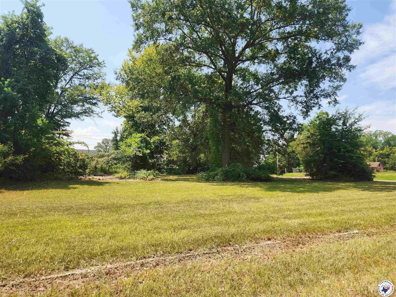 1324 Bowie, Texarkana, TX 75501