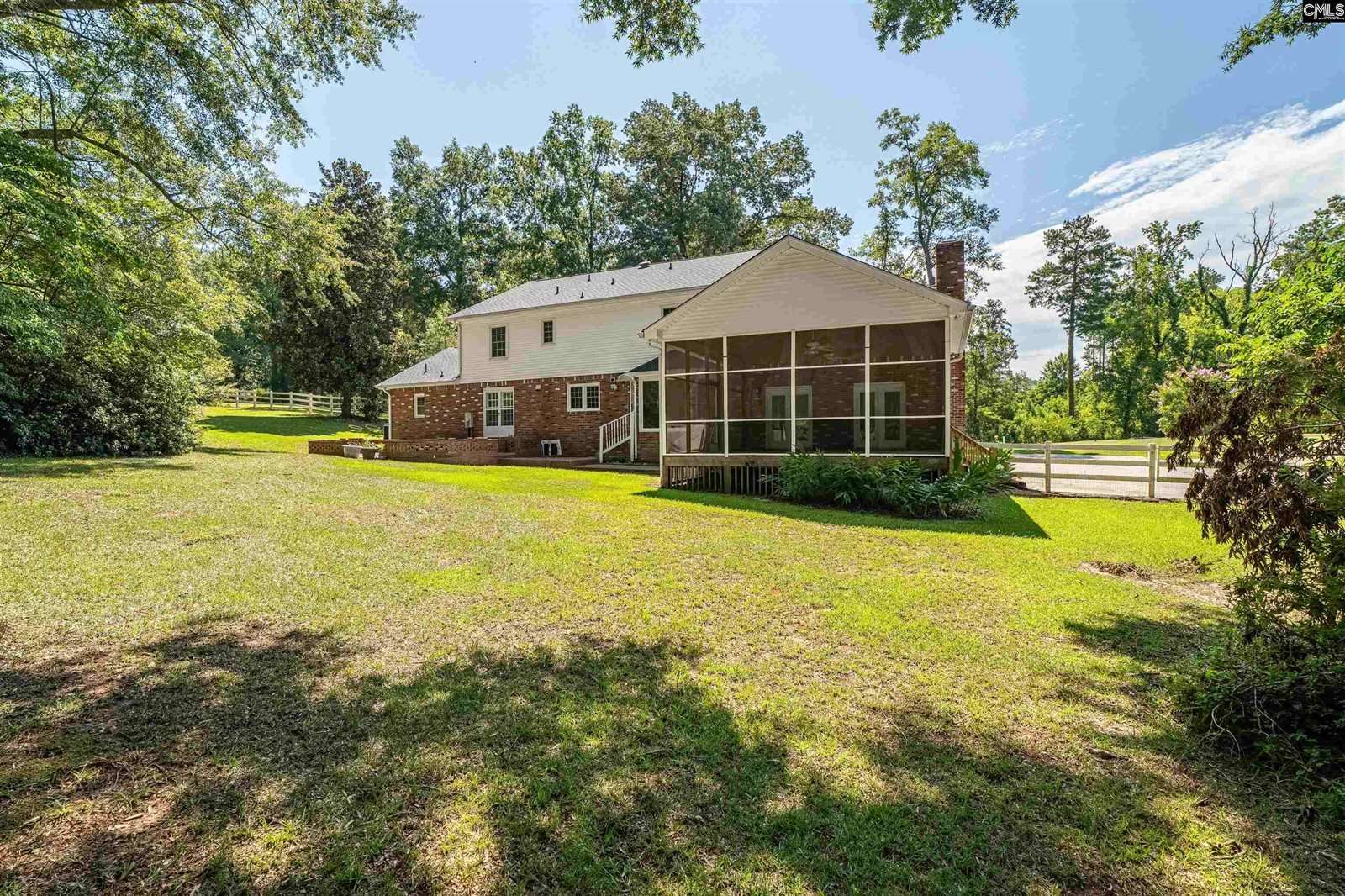 62 Dogwood Acres Trail, Saint Matthews, SC 29135