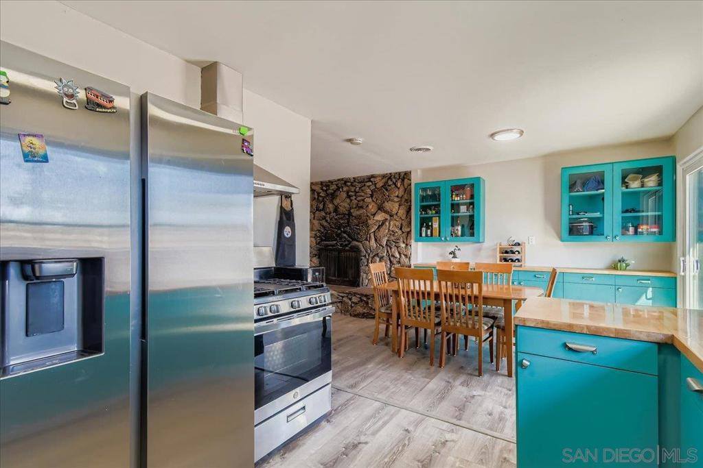 992 Ednabelle Ct, El Cajon, CA 92021