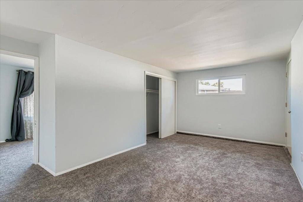 992 Ednabelle Ct, El Cajon, CA 92021