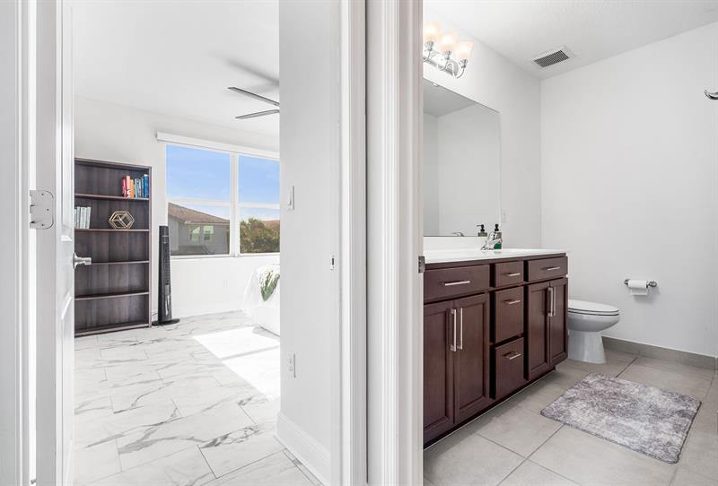 4350 Veleiros Ave, Deerfield Beach, FL 33064