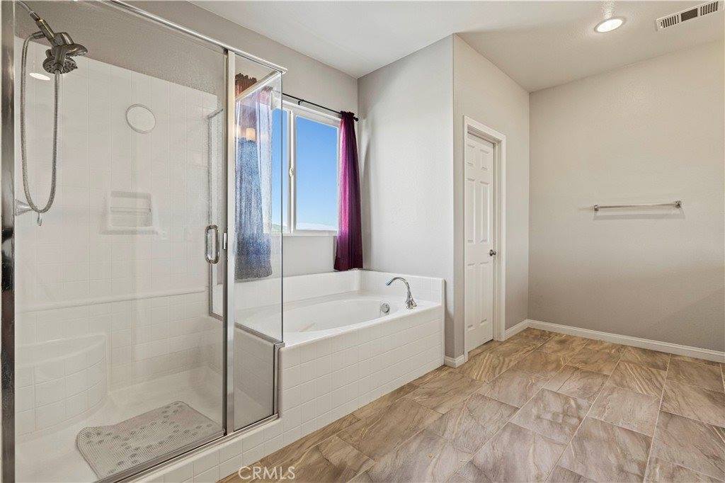 20556 Suzie Lane, Saugus, CA 91350