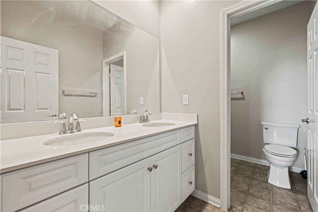 20556 Suzie Lane, Saugus, CA 91350