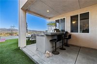 20556 Suzie Lane, Saugus, CA 91350