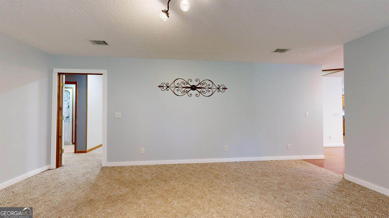 4525 Oakview Road, Waycross, GA 31503