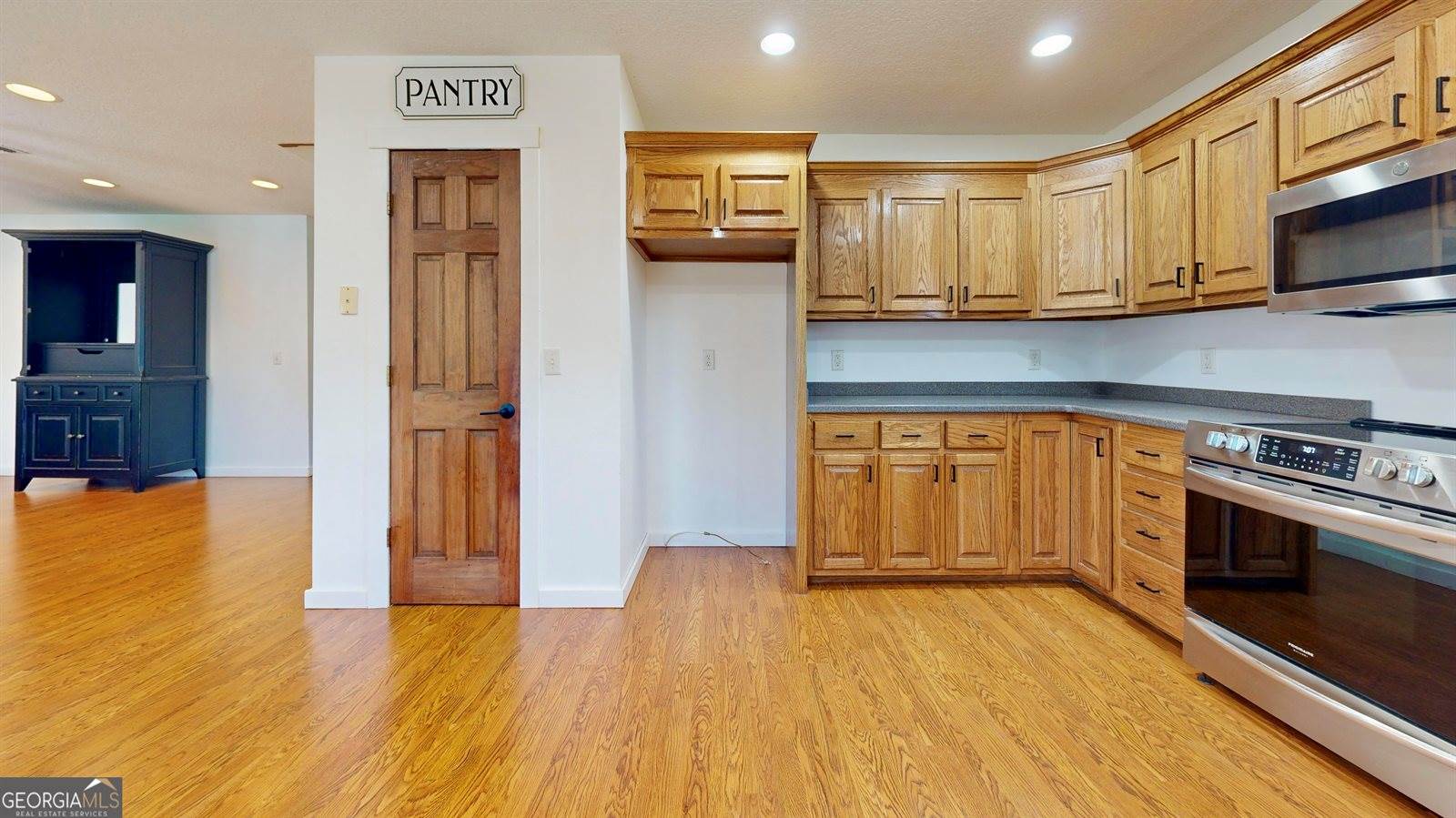 4525 Oakview Road, Waycross, GA 31503