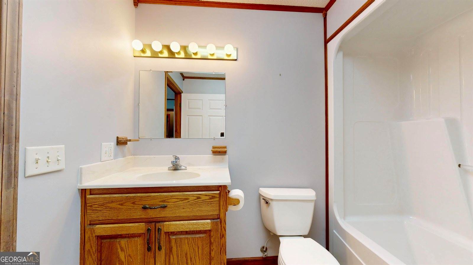 4525 Oakview Road, Waycross, GA 31503