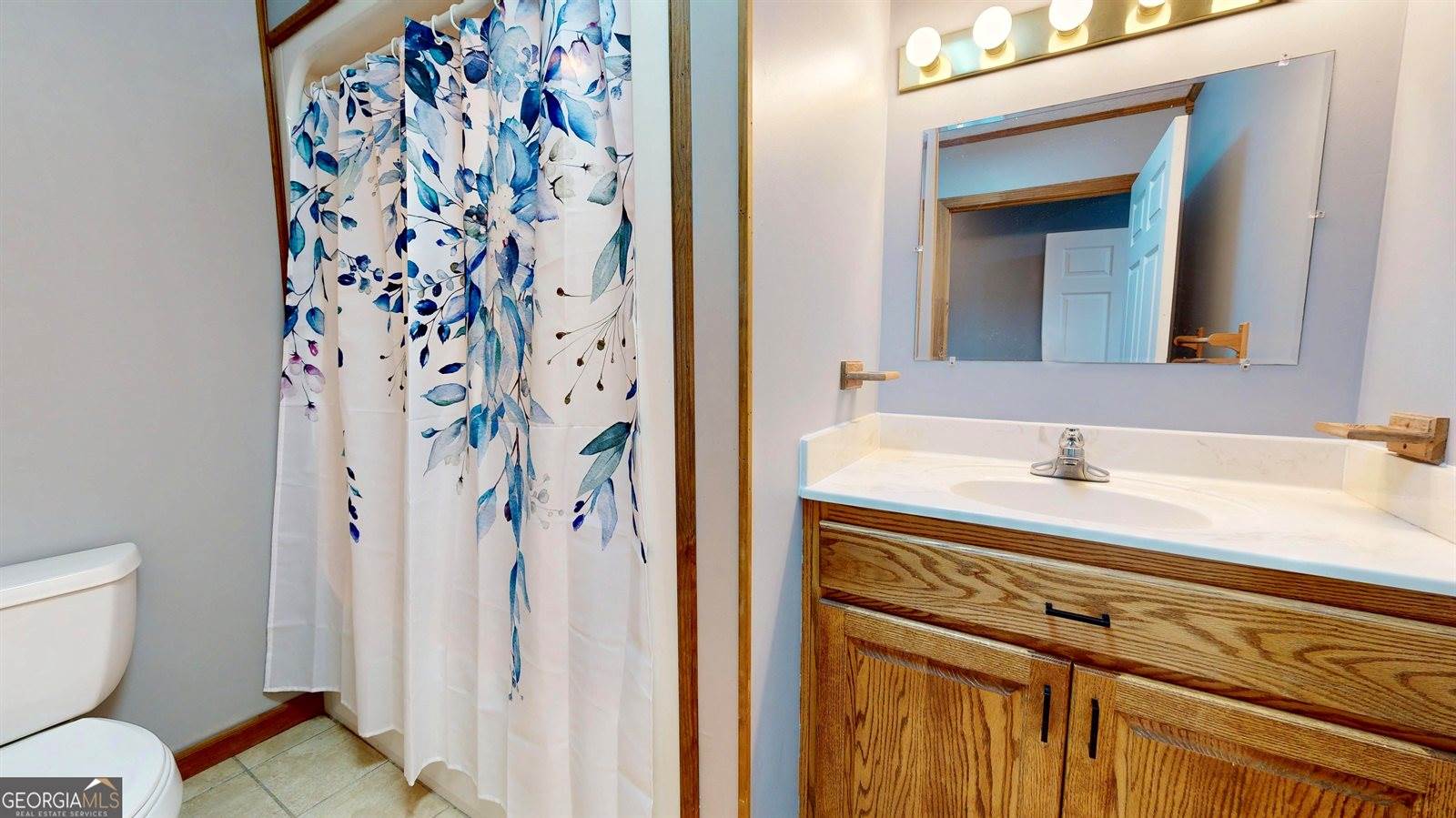 4525 Oakview Road, Waycross, GA 31503