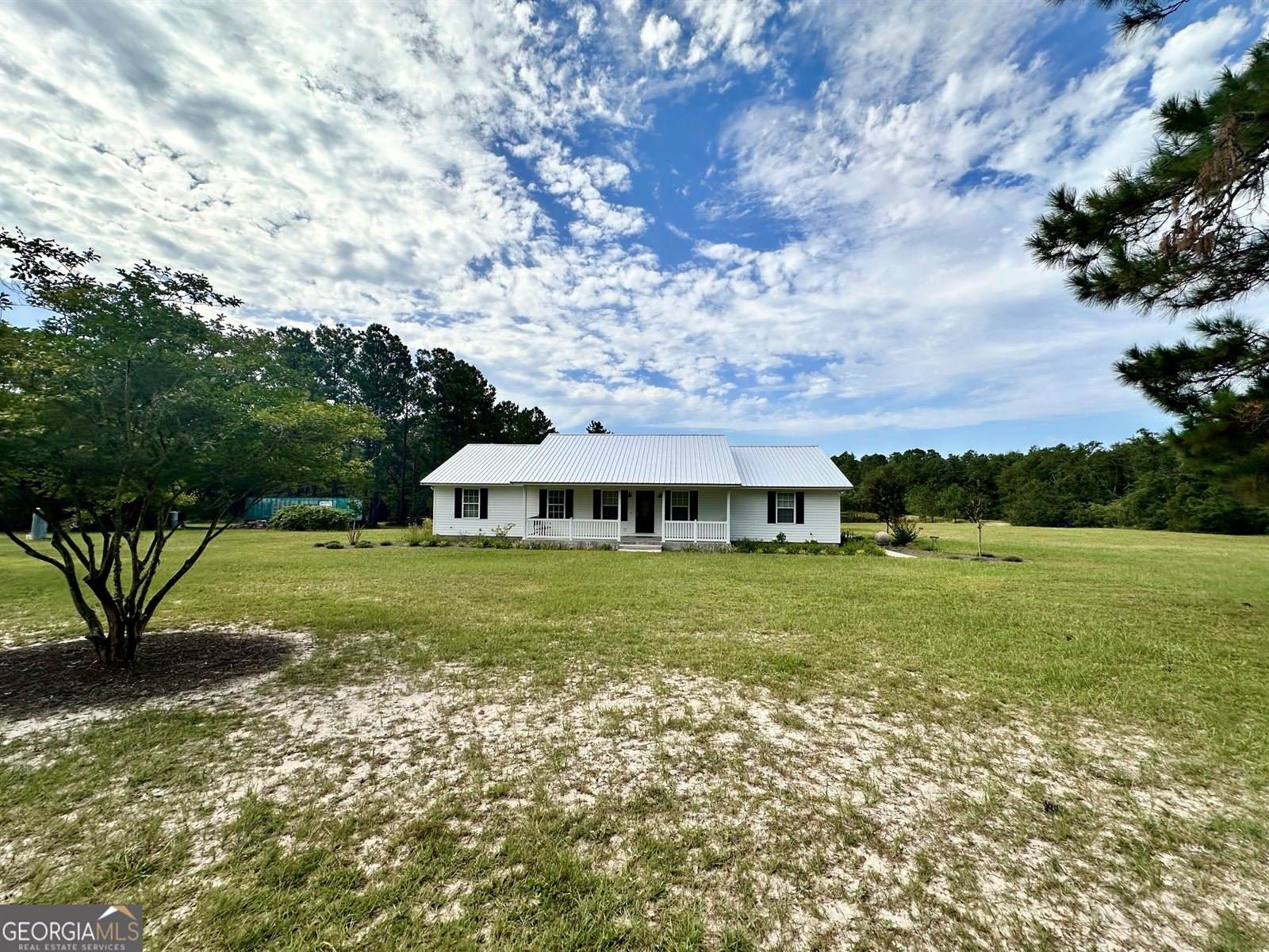 4525 Oakview Road, Waycross, GA 31503