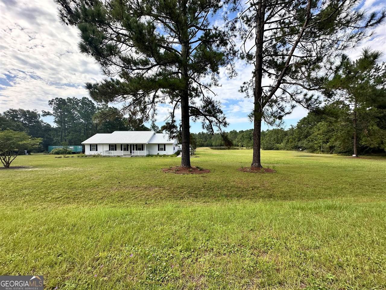 4525 Oakview Road, Waycross, GA 31503