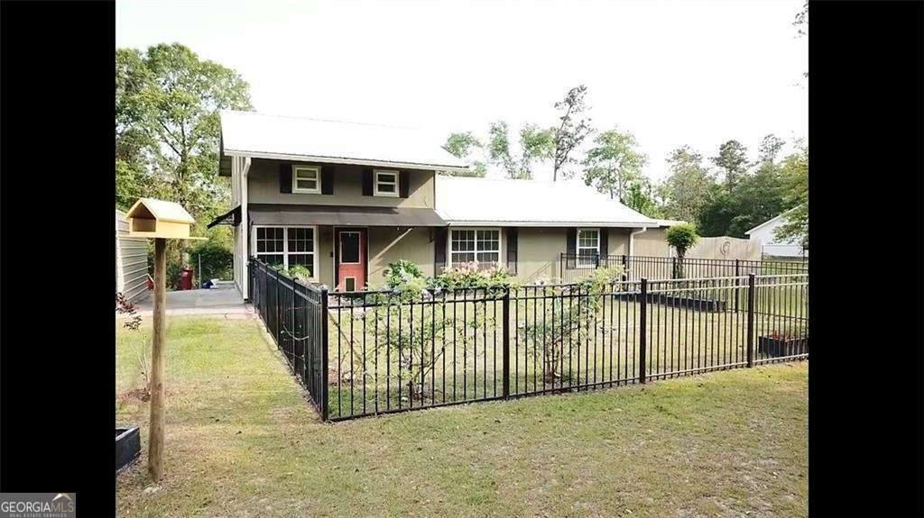 7461 Blue Lake Circle, Blackshear, GA 31516