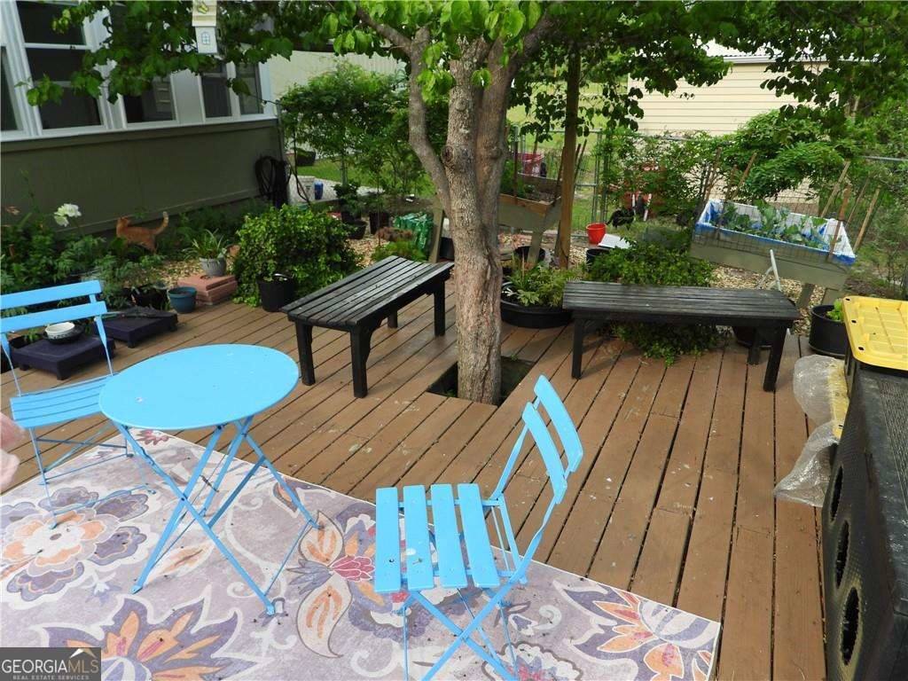 7461 Blue Lake Circle, Blackshear, GA 31516