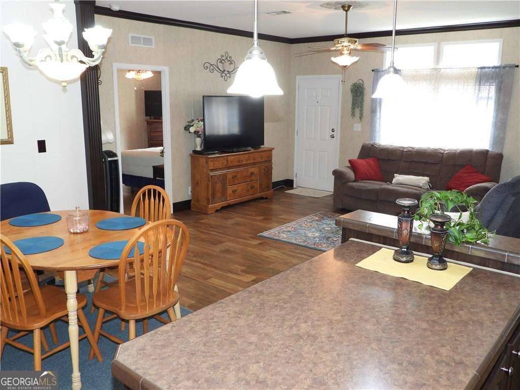 57 Lynn Holly Drive, Hoboken, GA 31542