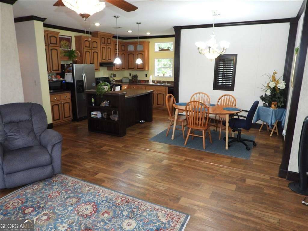 57 Lynn Holly Drive, Hoboken, GA 31542