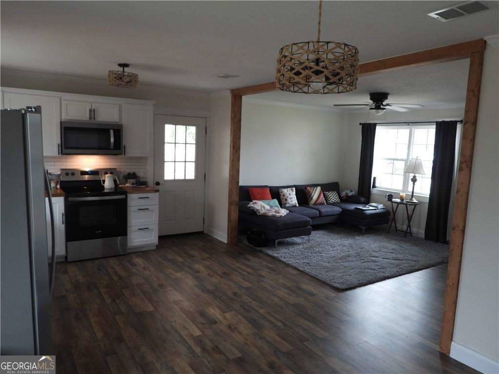 121 Beaver Drive, Blackshear, GA 31516