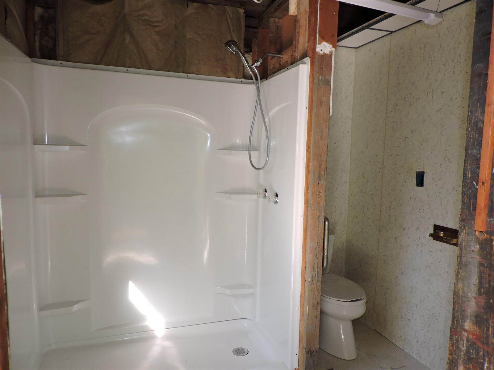 377 South Hunts Meadow Road, Whitefield, ME 04353