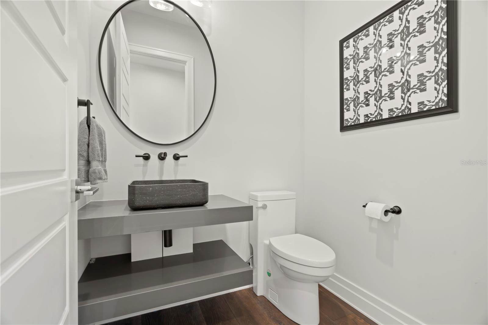 7949 2ND Avenue South, Saint Petersburg, FL 33707