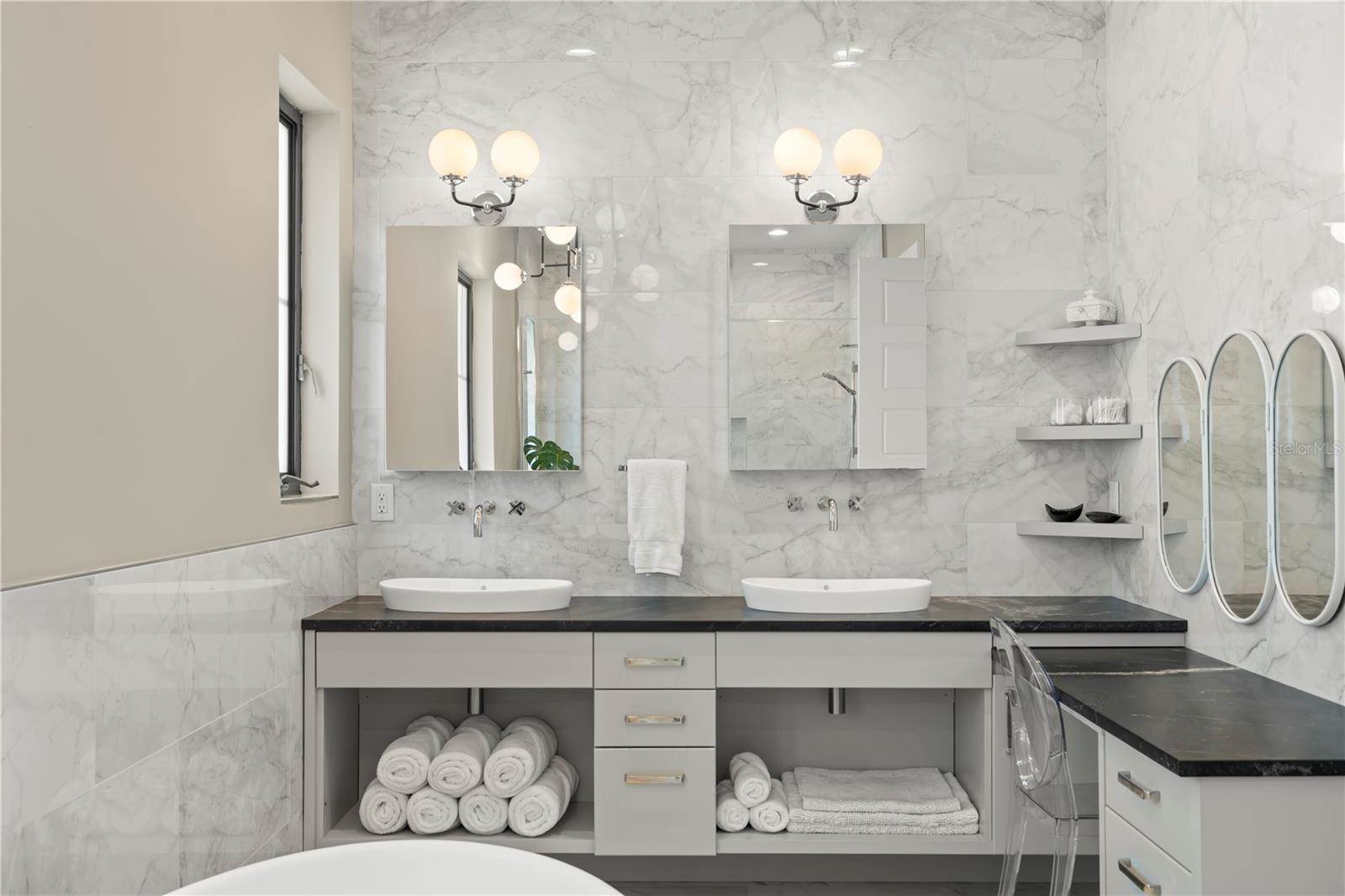 7949 2ND Avenue South, Saint Petersburg, FL 33707