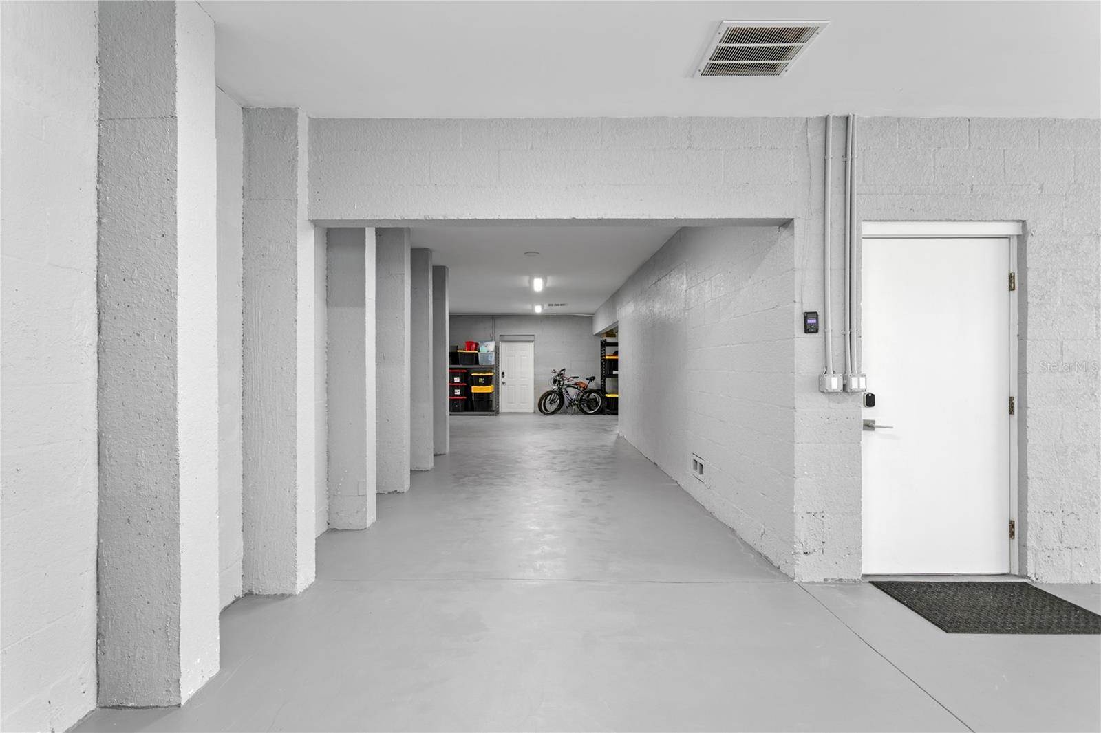 7949 2ND Avenue South, Saint Petersburg, FL 33707