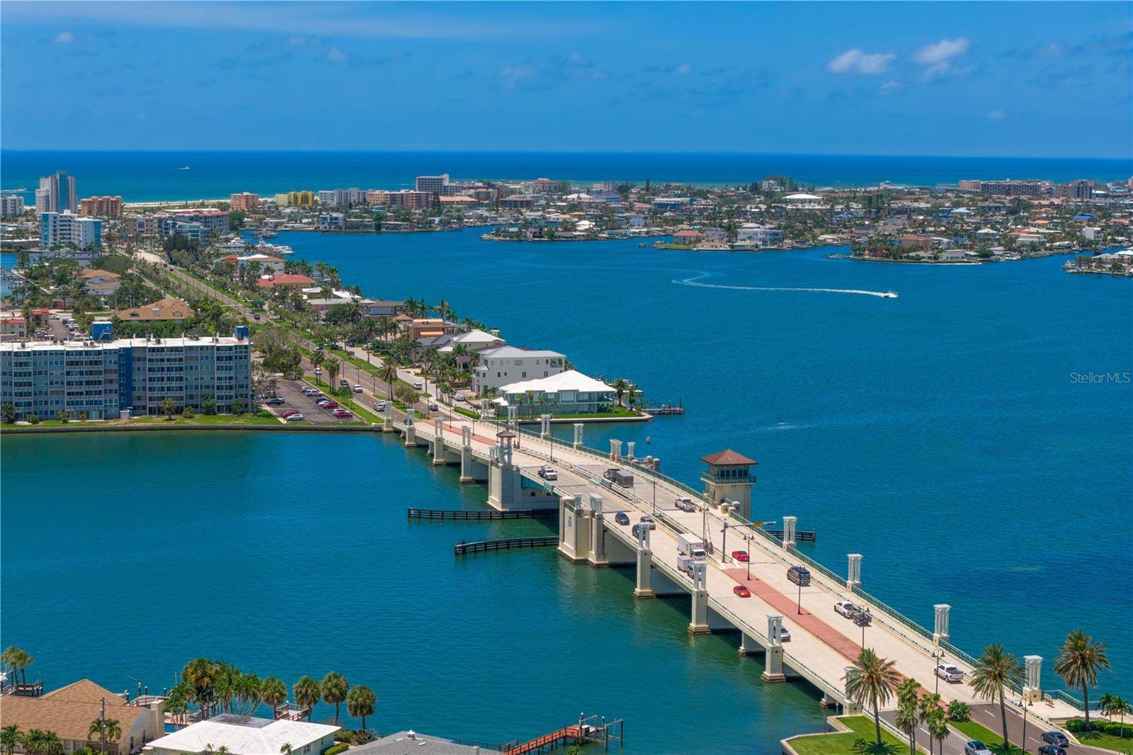 7949 2ND Avenue South, Saint Petersburg, FL 33707