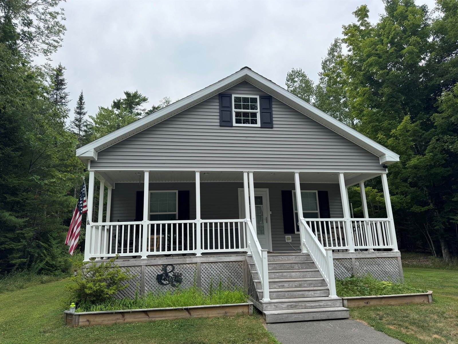 13 Merritt Drive, Orono, ME 04473