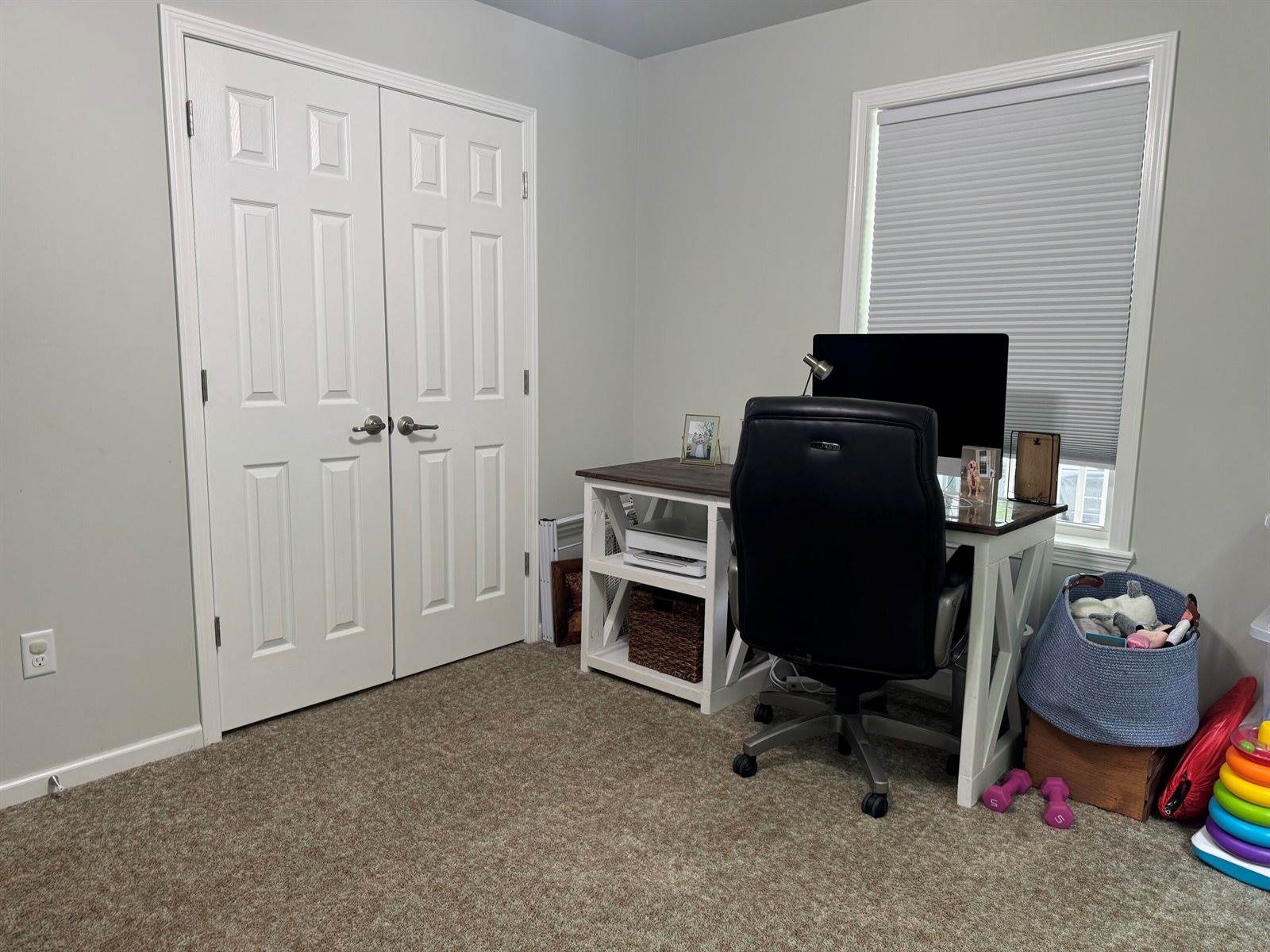 13 Merritt Drive, Orono, ME 04473