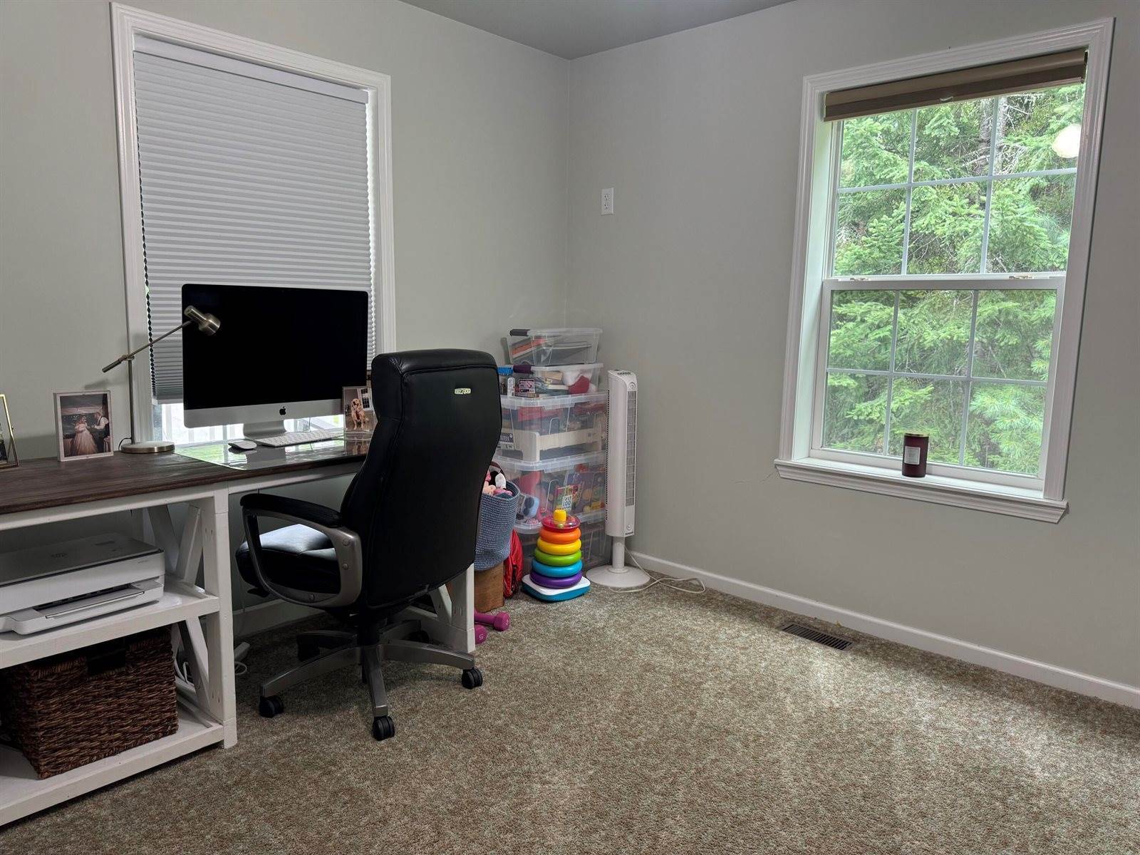 13 Merritt Drive, Orono, ME 04473