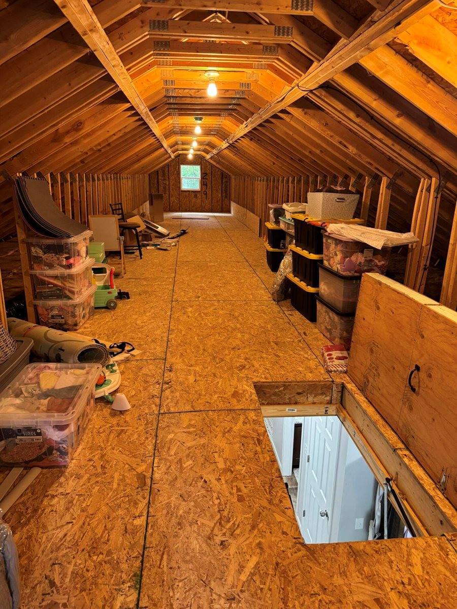 13 Merritt Drive, Orono, ME 04473