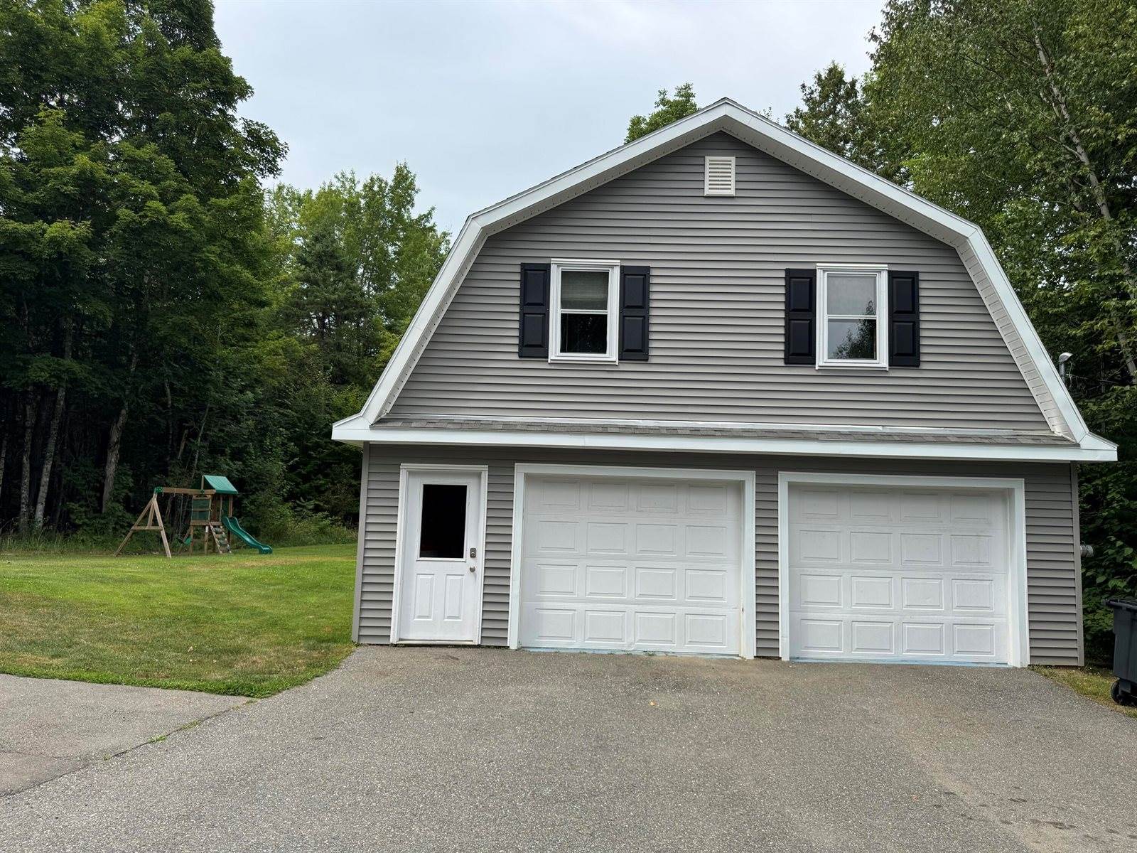 13 Merritt Drive, Orono, ME 04473