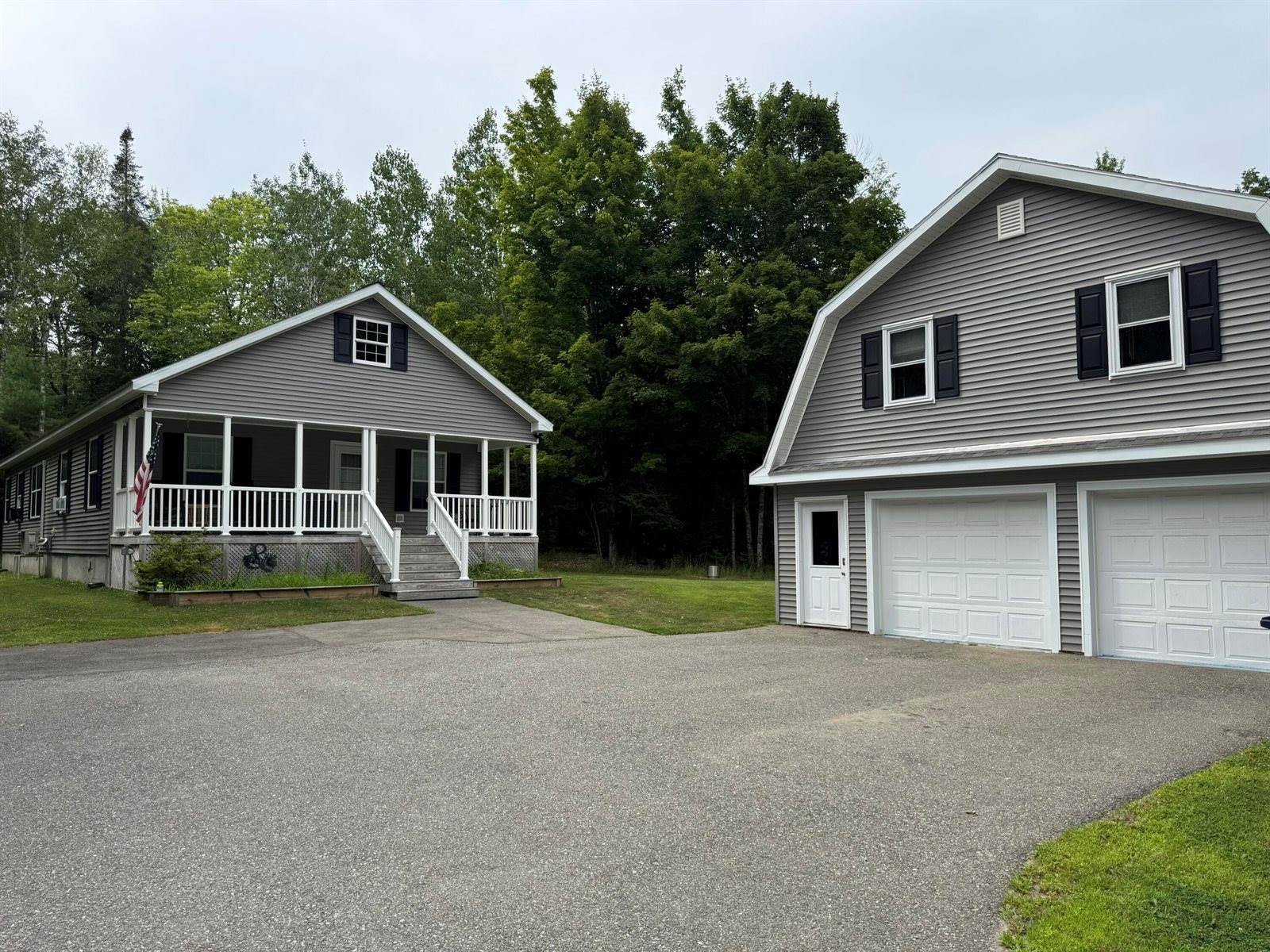 13 Merritt Drive, Orono, ME 04473