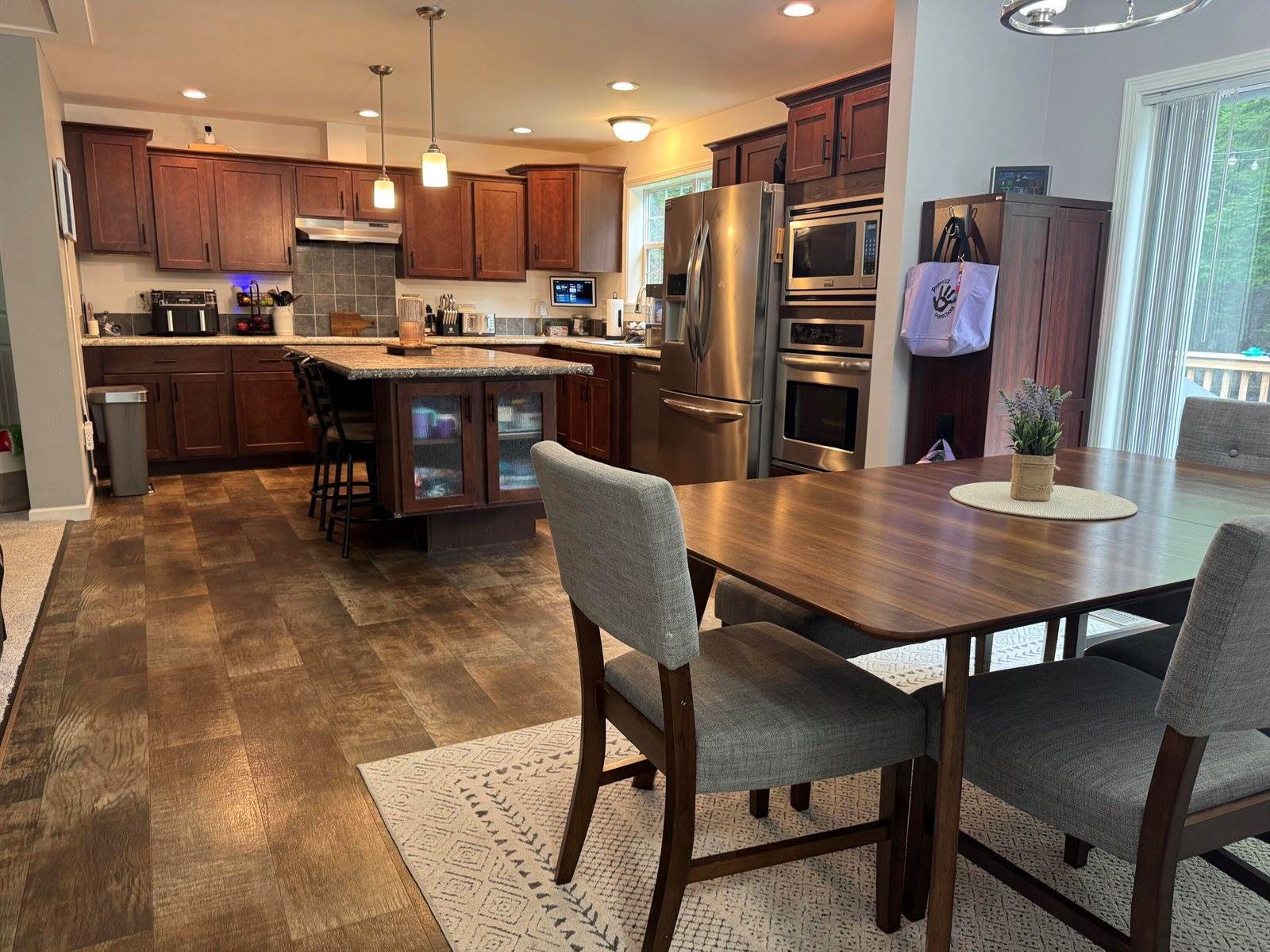 13 Merritt Drive, Orono, ME 04473