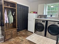 13 Merritt Drive, Orono, ME 04473