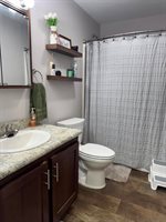 13 Merritt Drive, Orono, ME 04473