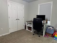 13 Merritt Drive, Orono, ME 04473