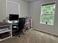 13 Merritt Drive, Orono, ME 04473