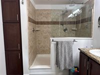 13 Merritt Drive, Orono, ME 04473