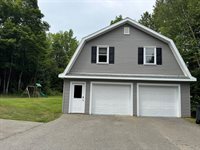 13 Merritt Drive, Orono, ME 04473