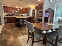 13 Merritt Drive, Orono, ME 04473