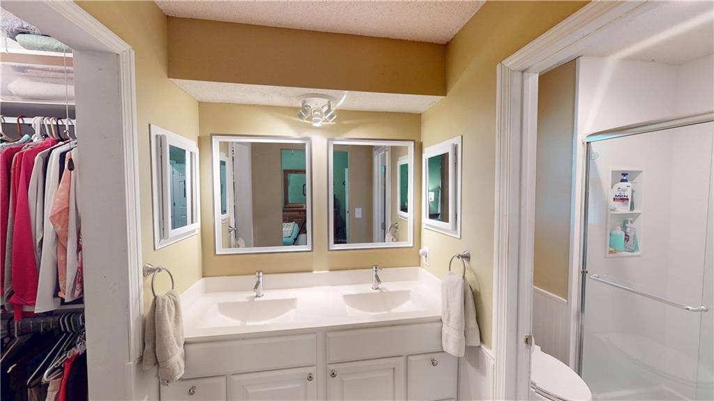 12744 West 108 Street, Overland Park, KS 66210