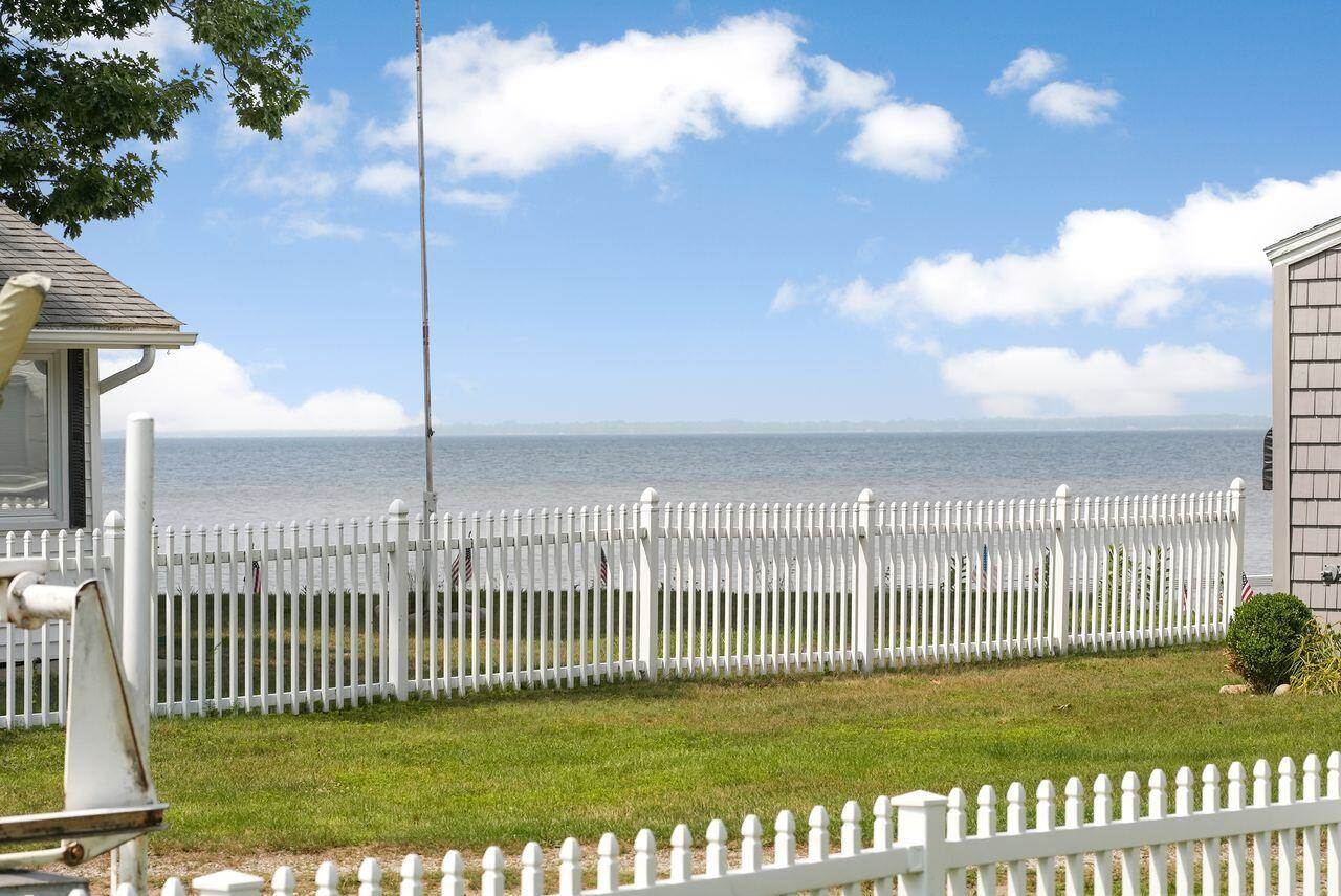 321 Devonshire Drive, Prudenville, MI 48651