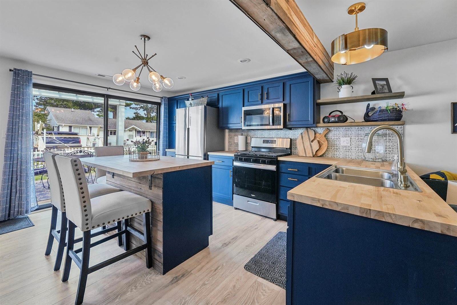 321 Devonshire Drive, Prudenville, MI 48651