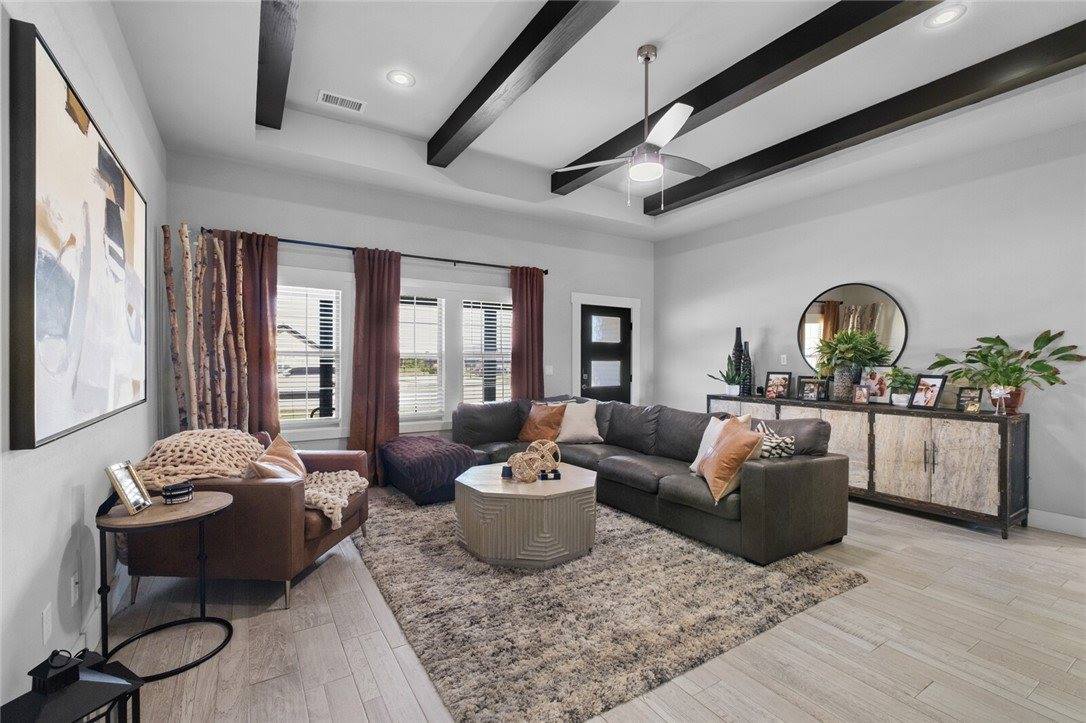 1660 Sunrise Circle, Centerton, AR 72719