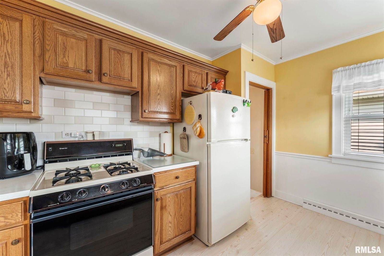 2424 18TH Avenue A, Moline, IL 61265