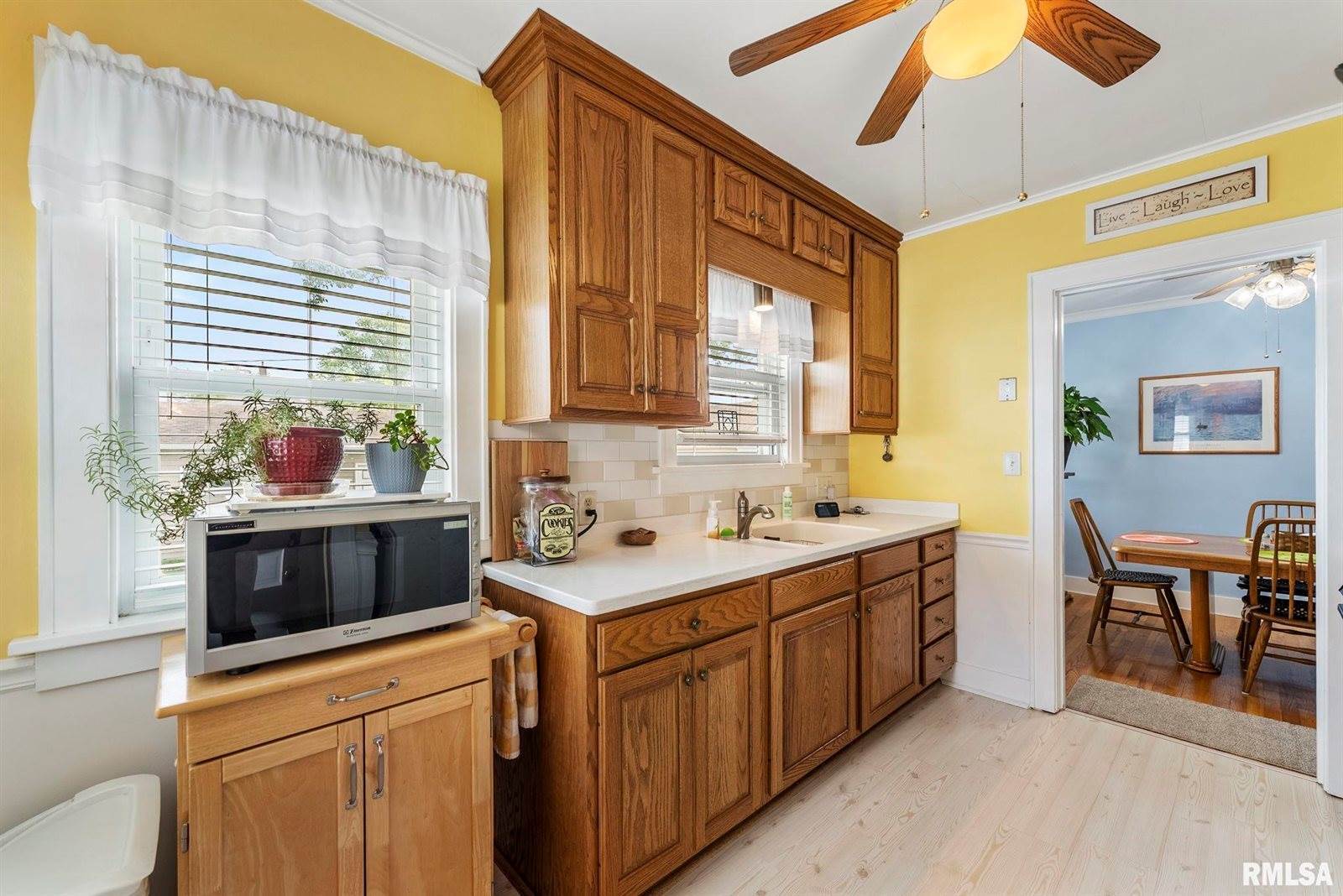 2424 18TH Avenue A, Moline, IL 61265