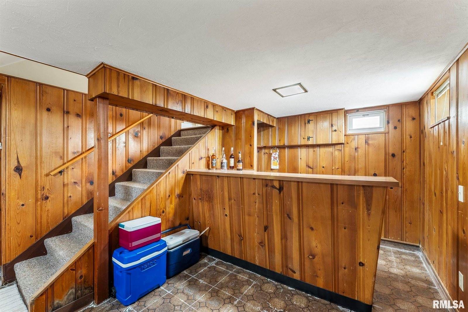 2424 18TH Avenue A, Moline, IL 61265