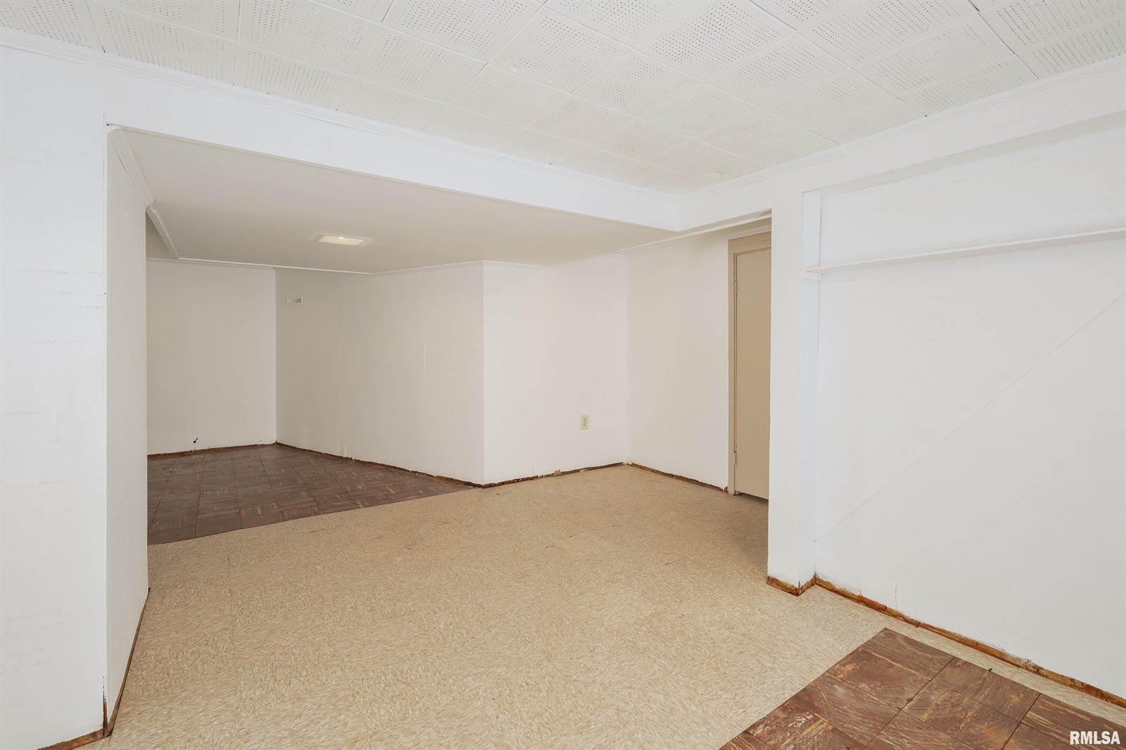 930 21ST Avenue, Rock Island, IL 61201