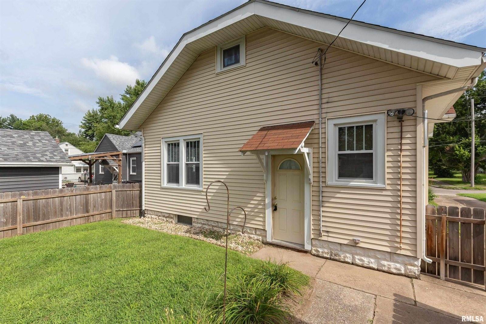 930 21ST Avenue, Rock Island, IL 61201